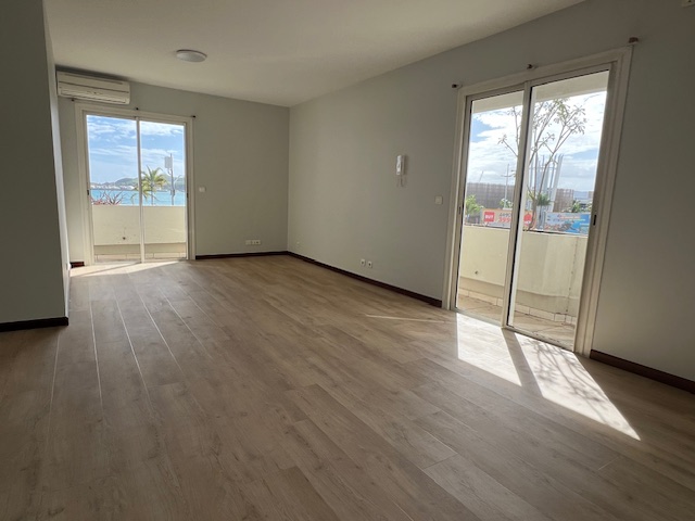 LOCAL PROFESSIONNEL à la LOCATION au CENTRE VILLE