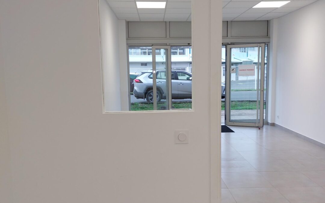 LOCAL COMMERCIAL à BOULARI (MT DORE) à la LOCATION